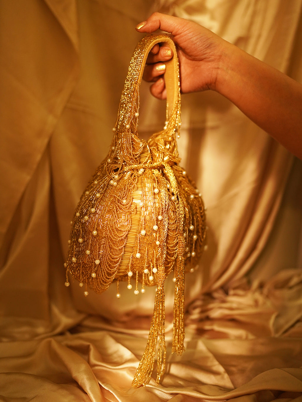 Zarina Pearl Potli