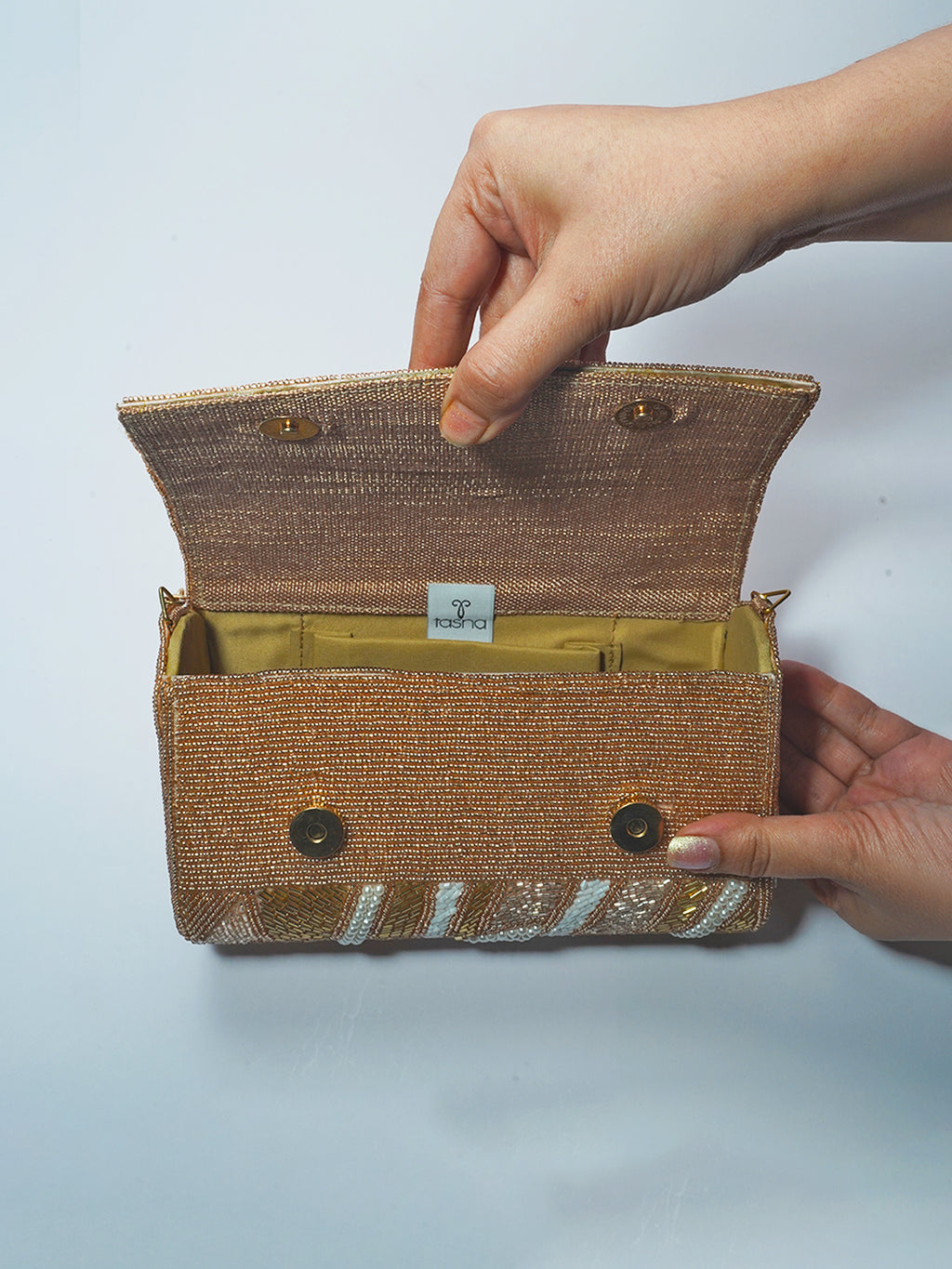 Golden river clutch