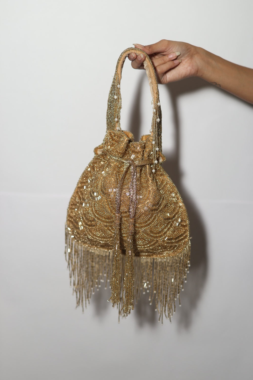 Drawstring Beaded Potil