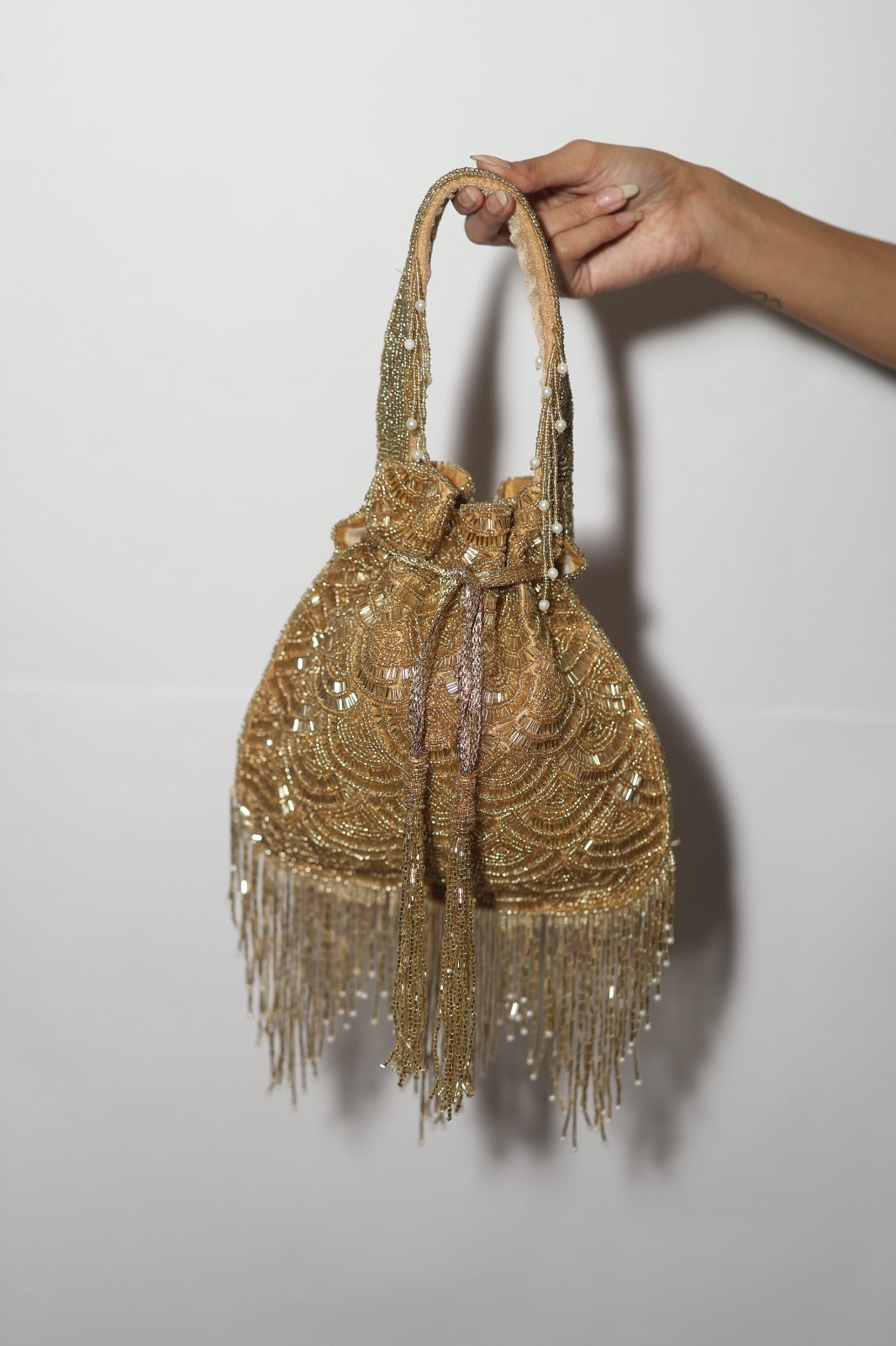 Drawstring Beaded Potil
