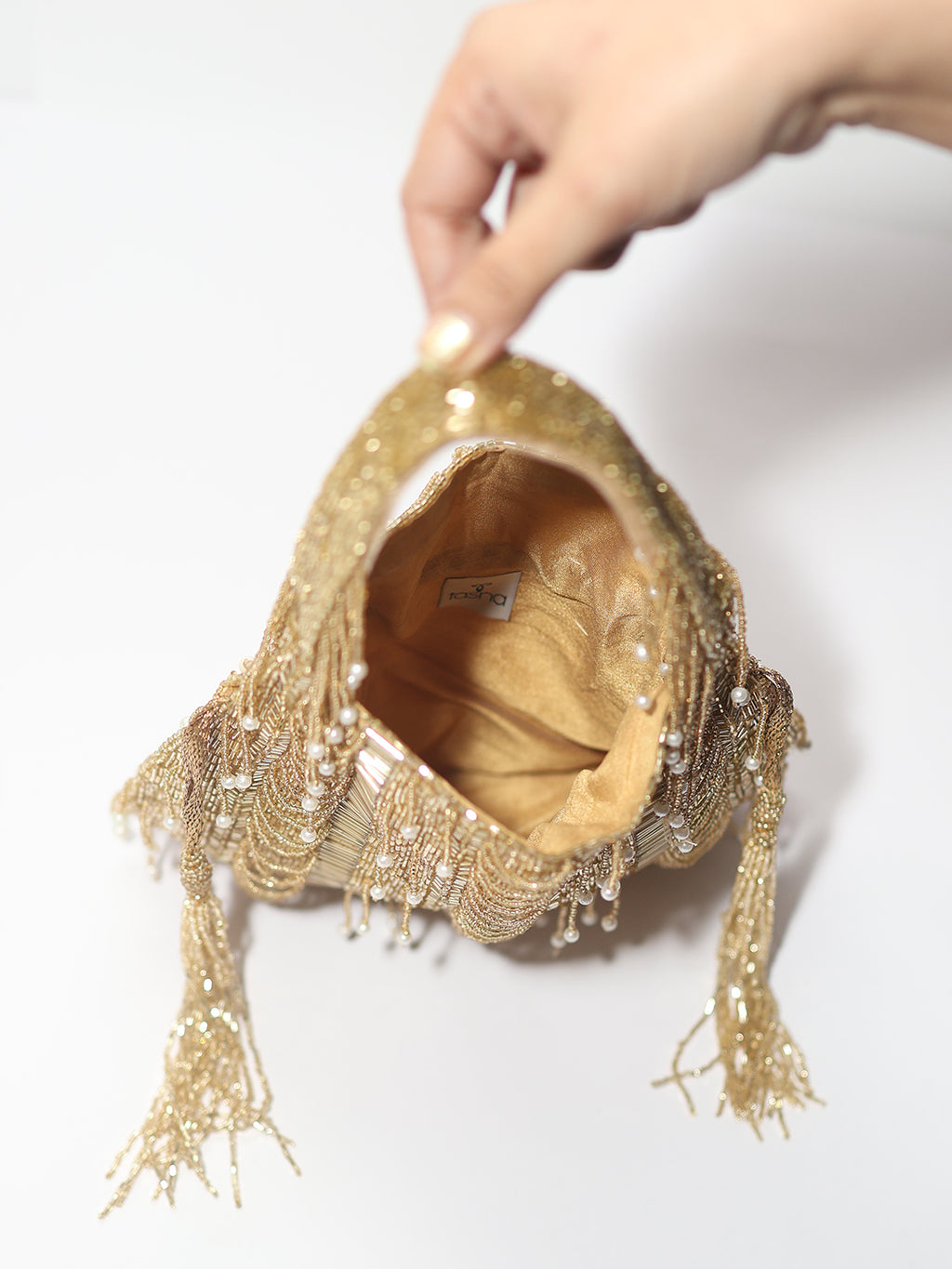 Zarina Pearl Potli