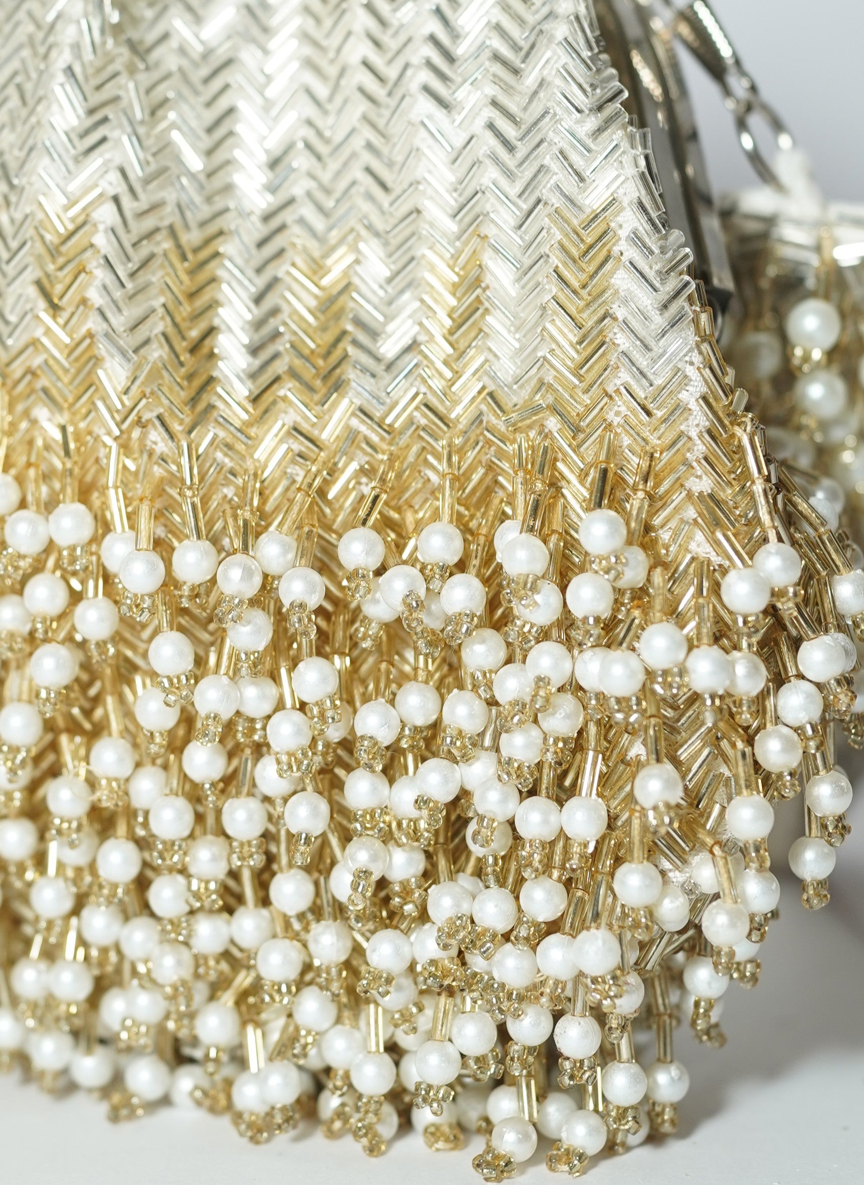 Peral Fringe Clutch