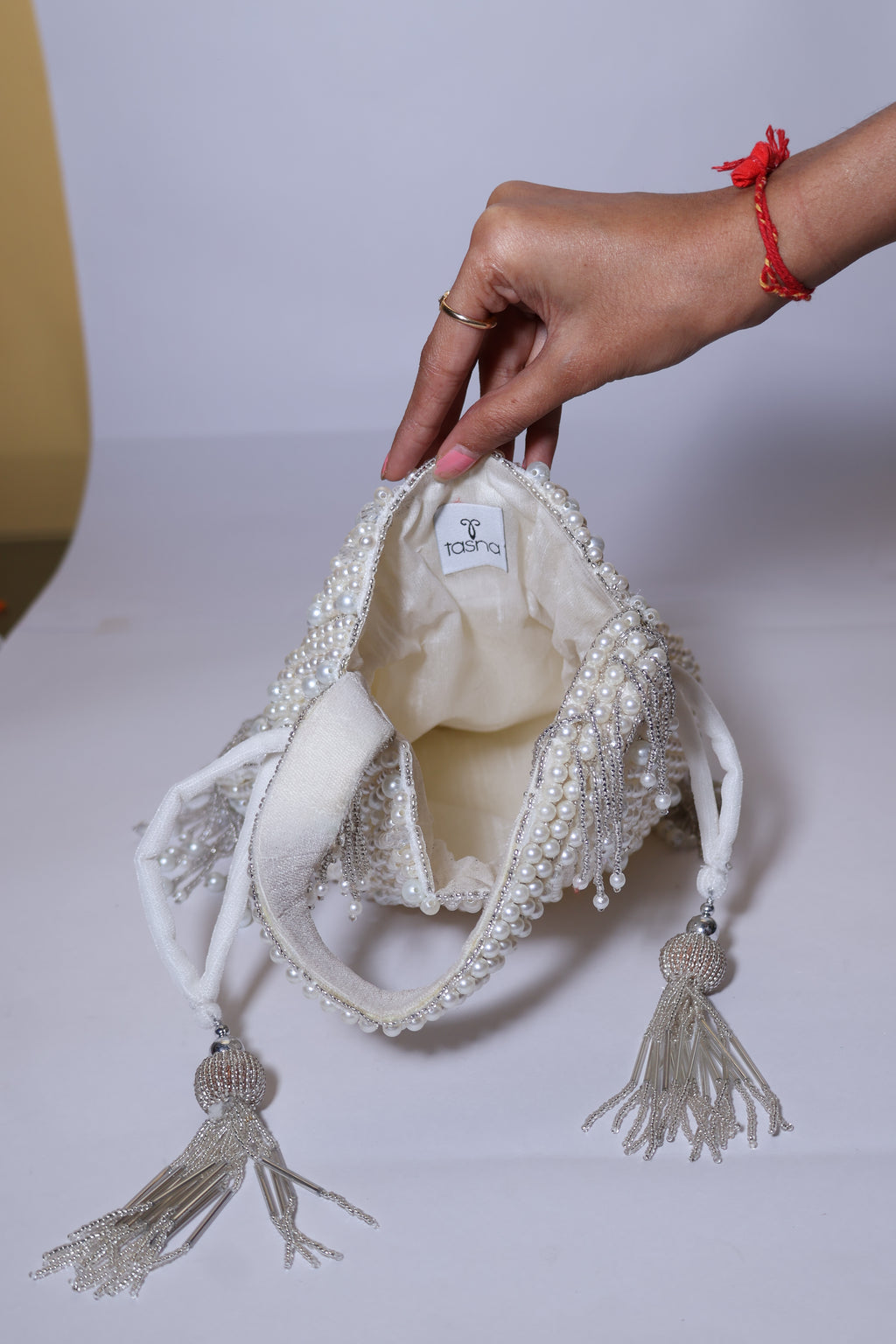 Ivory Peral Potil Bag