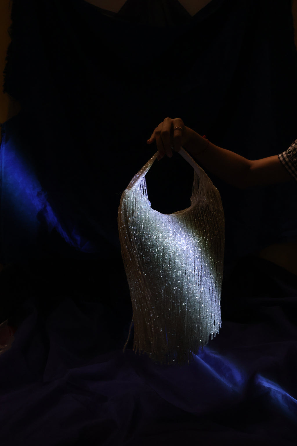 Mokn silver long tassel evening clutch